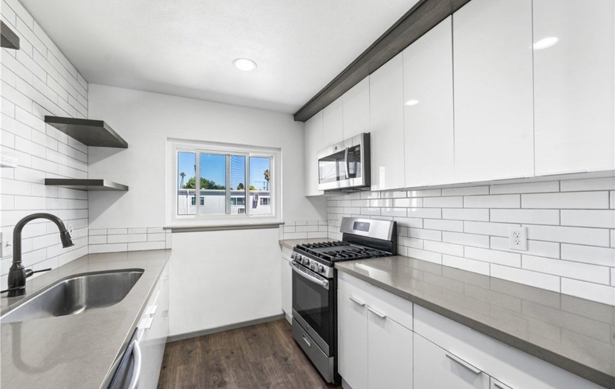 7135 Coldwater Canyon Ave, Unit 16, North Hollywood